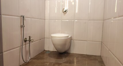 Hotel Adarsh Room Type - Deluxe AC Room