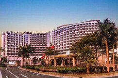 Harbour Plaza Metropolis