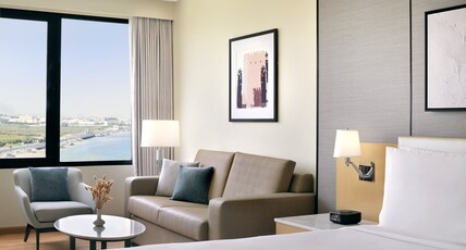 Crowne Plaza MUSCAT Room Type - 1 King Family Room Crowne Plaza MUSCAT Room Type - 1 King Family Room