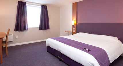 Premier Inn London Euston Room Type - Accessible Double Wet Room