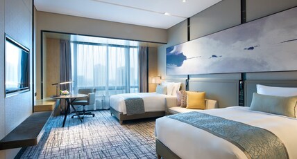 Crowne Plaza Shanghai Pujiang Room Type - 2 Double Standard Lounge Access
