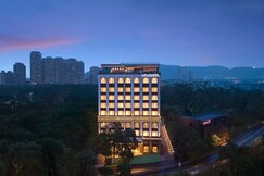 Vivanta Thane LBS Road