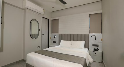 HOTEL AERO INN Room Type - Deluxe Room