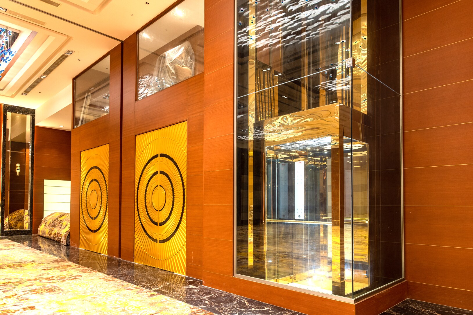 KAY-EM SPECTRA HOTEL (CHENNAI) - Tap to explore photos