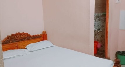 V R GUEST HOUSE Room Type - Standard Non AC Room