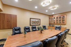 Best Western Plus Swiss Chalet Hotel & Suites