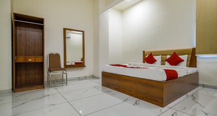 PUNYAH HOTEL AND RESORT, INDORE Room Type - Deluxe Room