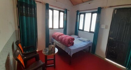 Snow Peak Homestay | Rooms & Caretaker Room Type - Deluxe Room Snow Peak Homestay | Rooms & Caretaker Room Type - Deluxe Room