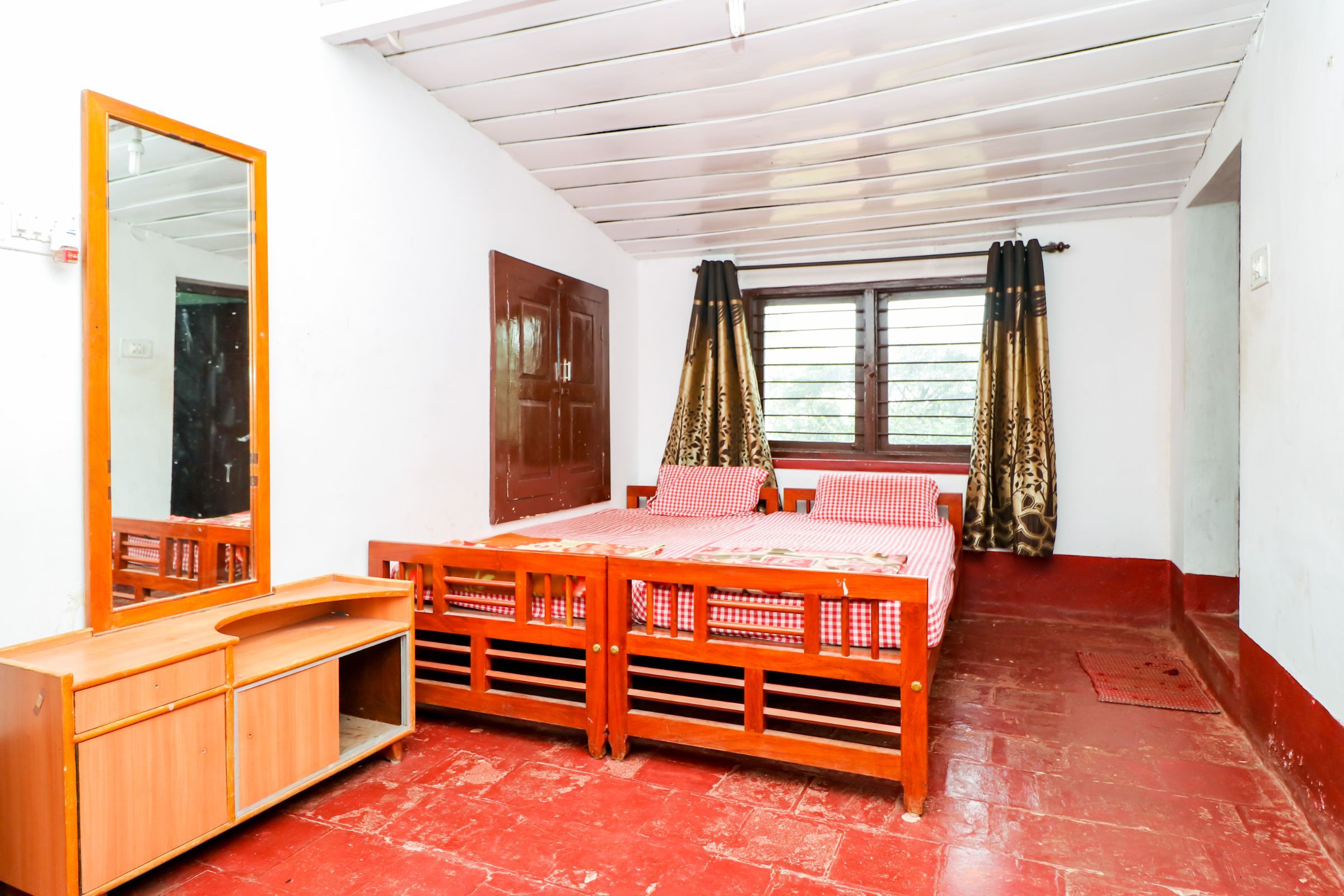Coffee Nest | Rooms in a Homestay - Tap to explore photos