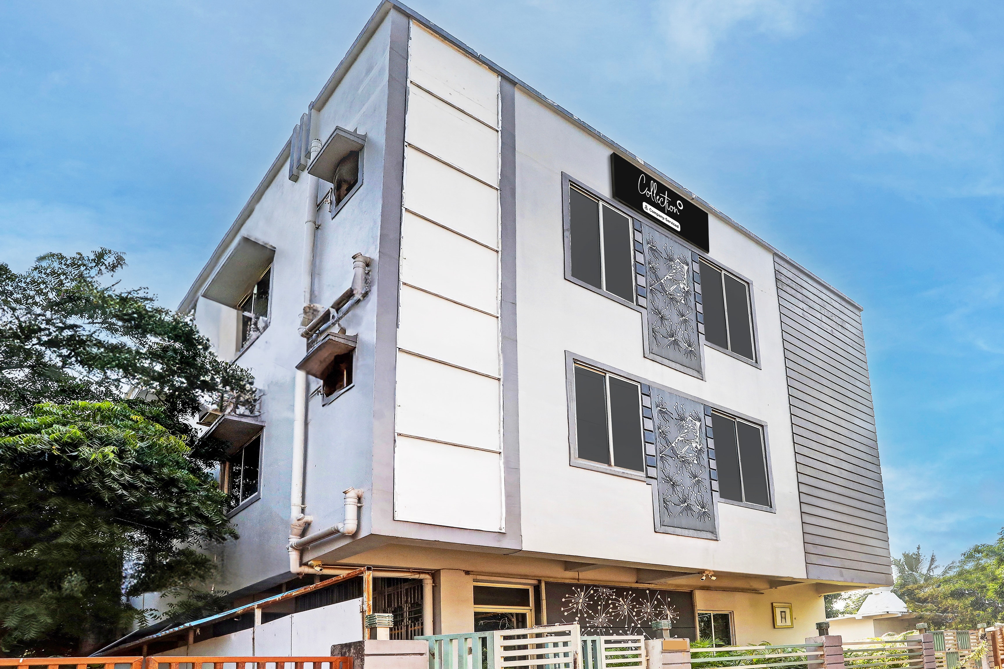 Super Townhouse Chandrasekharpur - Tap to explore photos