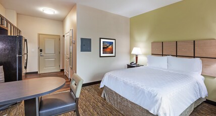 Candlewood Suites Houston - Pasadena, an IHG hotel Room Type - 1 Queen Studio Suite Comm Acc
