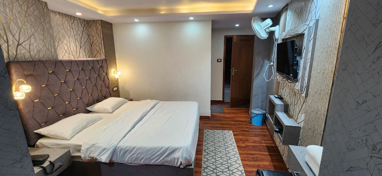 Hotel Chandan Shimla - Tap to explore photos