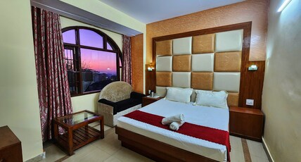Hotel Taj Palace and Restaurant Near Mall Road Shimla Room Type - Superior King Room - Valley View
