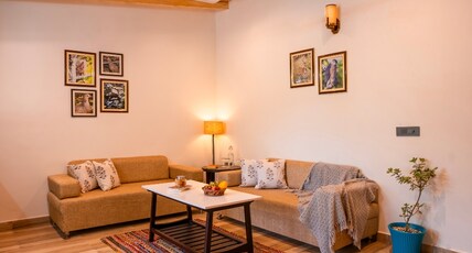 Moustache Select Naukuchiatal (By The Lake) Room Type - Suite with Lake View