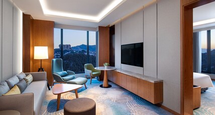 Holiday Inn CHENGDE PARK VIEW Room Type - 1 King 1 Bedroom Suite with Living Area