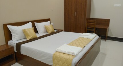 Faiz Residency Room Type - Superior Room