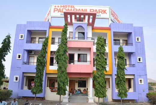 HOTEL PADMAPANI PARK