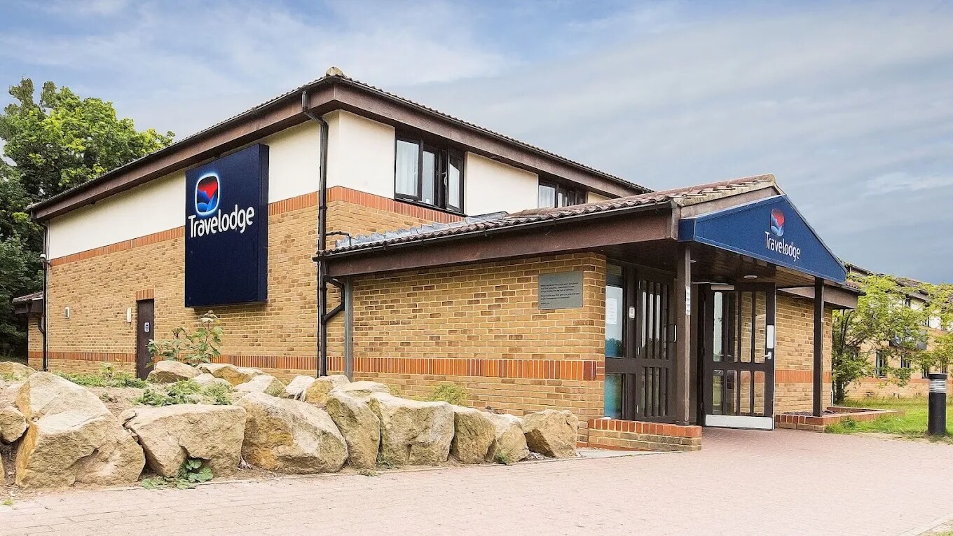 Travelodge Cambridge Fourwentways - Tap to explore photos