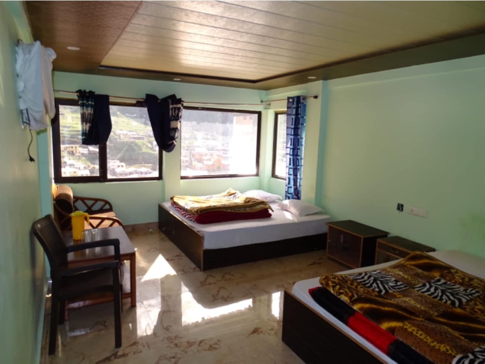 hotel nanda devi badrinath - Tap to explore photos