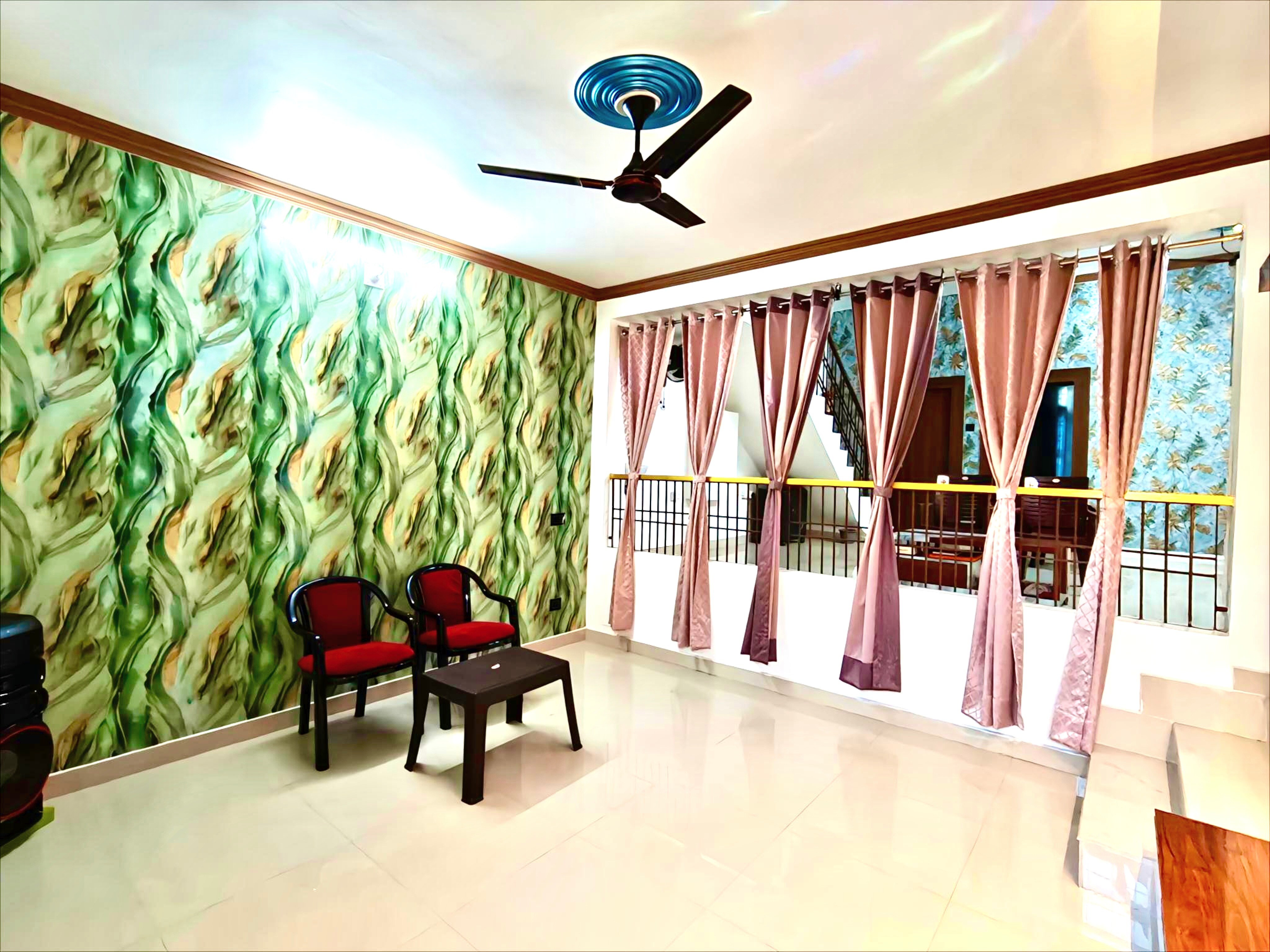 Shree kashi Aatithyam P Guest House - Tap to explore photos