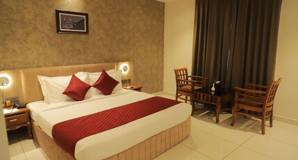 ALANKAR TOURIST BUNGLOW Room Type - Deluxe Room