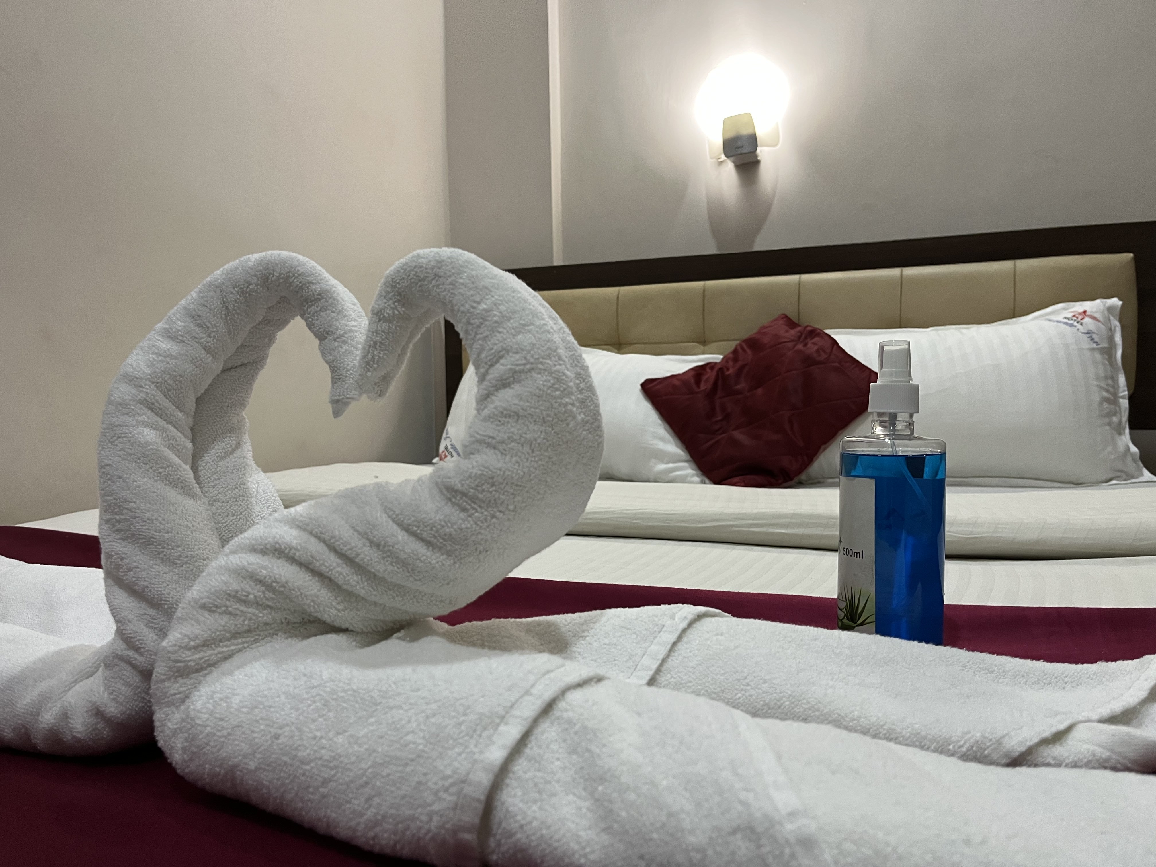 hotel innate inn - Tap to explore photos