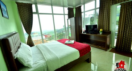 Blossom Spring Villa Room Type - Deluxe Room with Mountain View B2