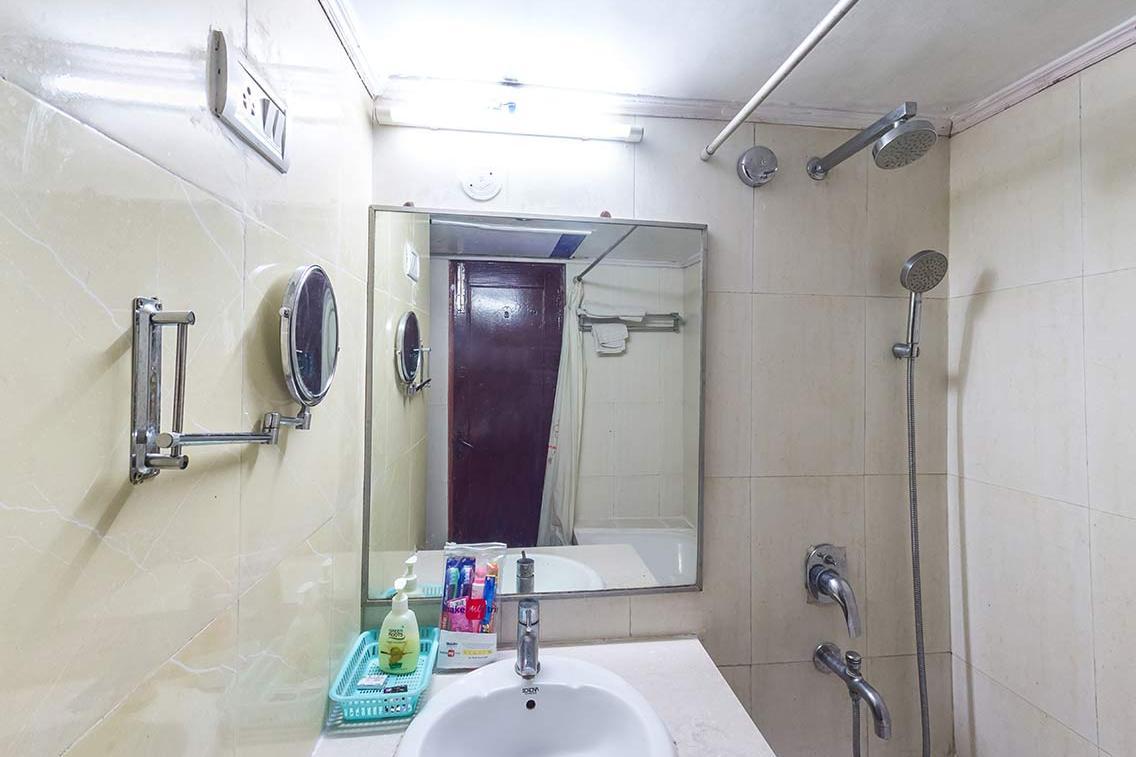 Hotel Samrat International - Tap to explore photos