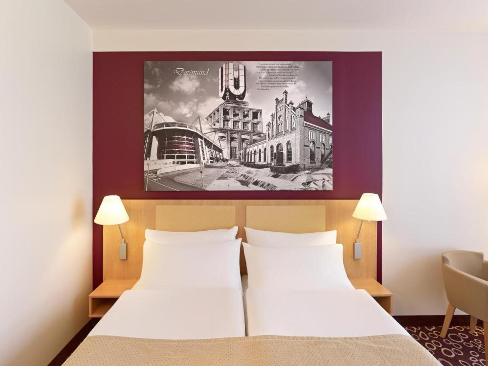 Sunday Hotel Dortmund City - Tap to explore photos
