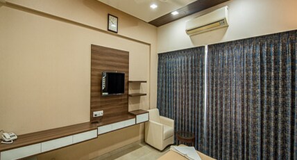 MTDC Kharghar Room Type - Luxury Room AC