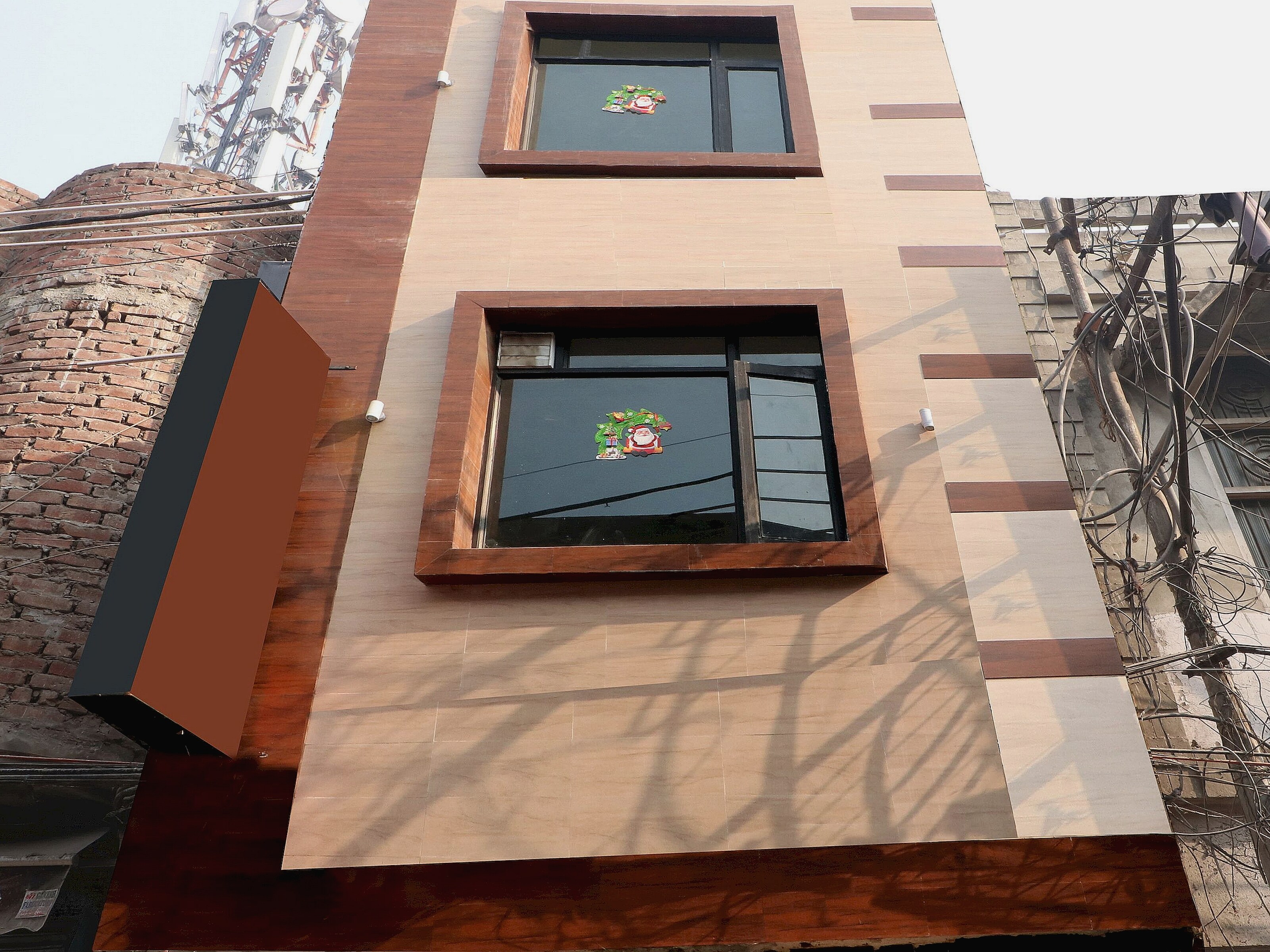 Hotel O Gian Residency - Tap to explore photos