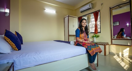 HOTEL MIRA INTERNATIONAL Room Type - Deluxe Double AC Room