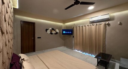 Desire Courtyard Delhi Room Type - Deluxe King Suite