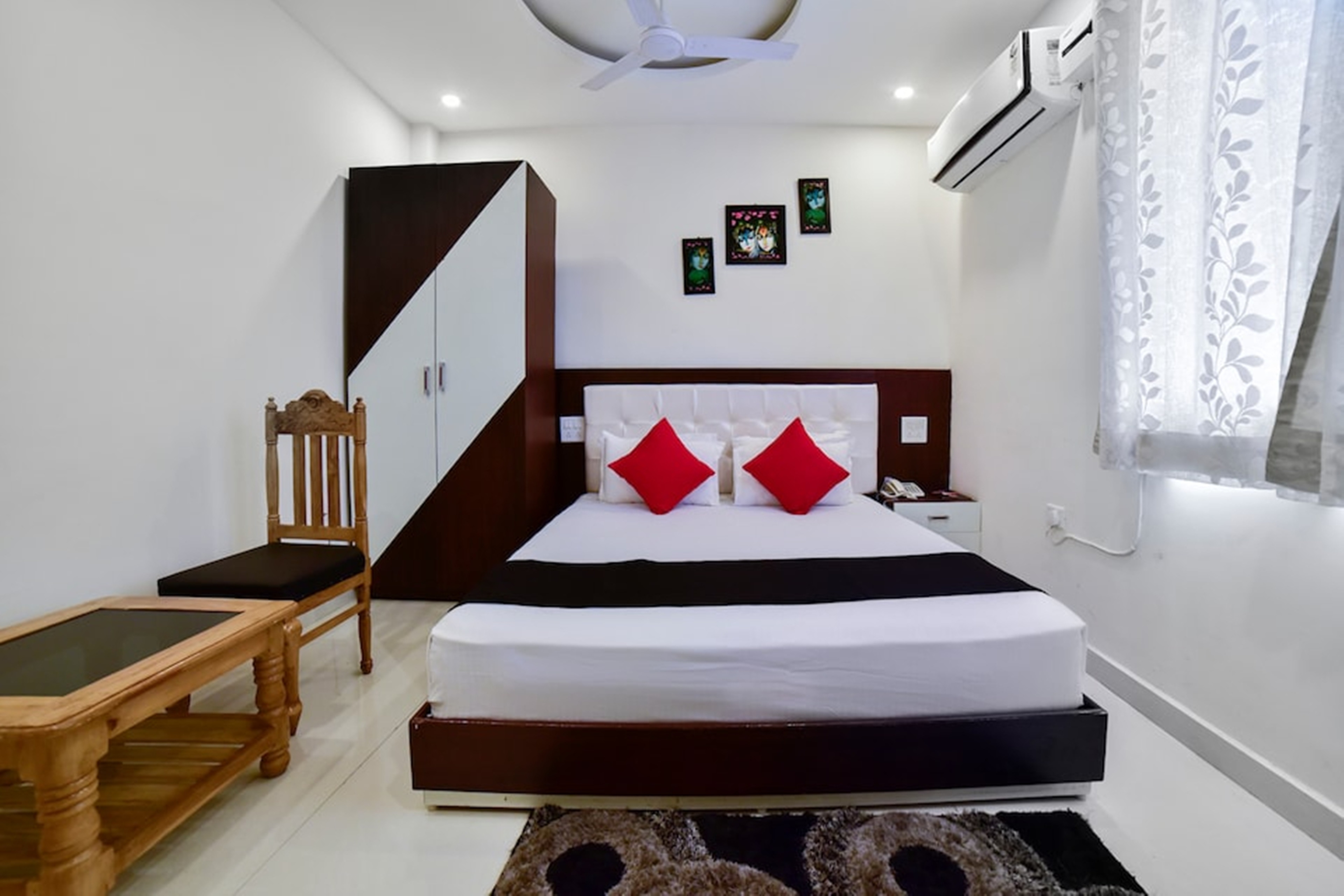 Hotel Impression Patna - Tap to explore photos