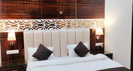 The RAI's Palace Hotels and Marriage hall Room Type - Executive Suite