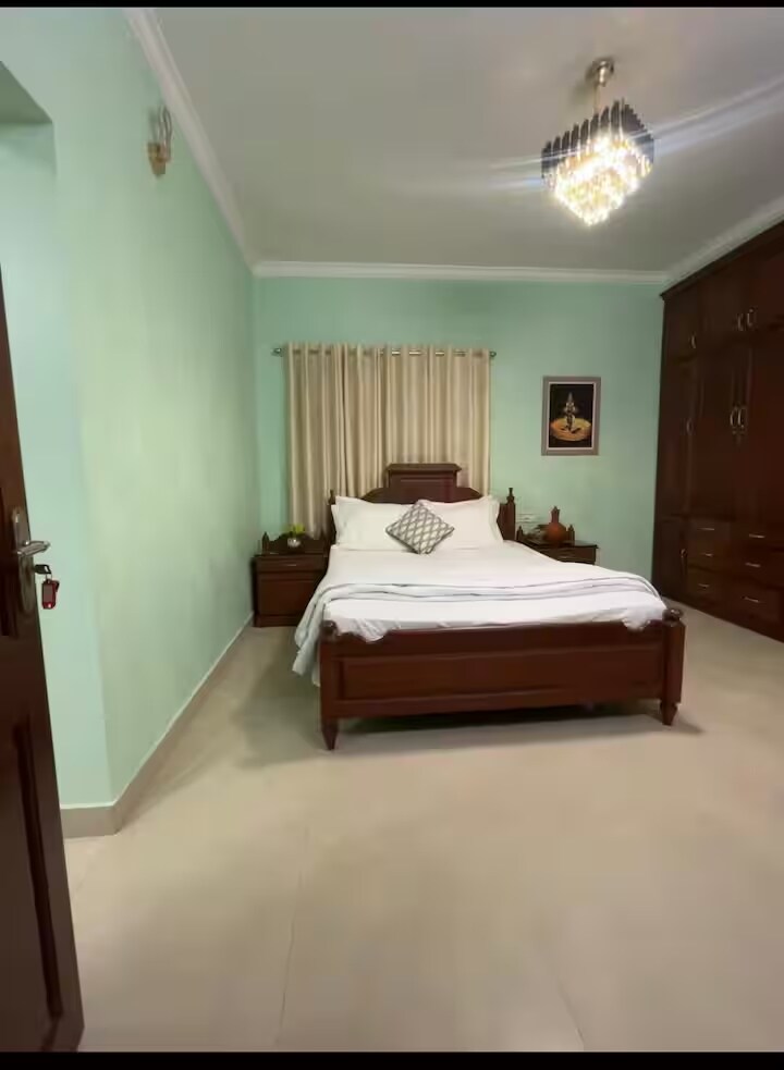 Variams Residency Homestay - Tap to explore photos