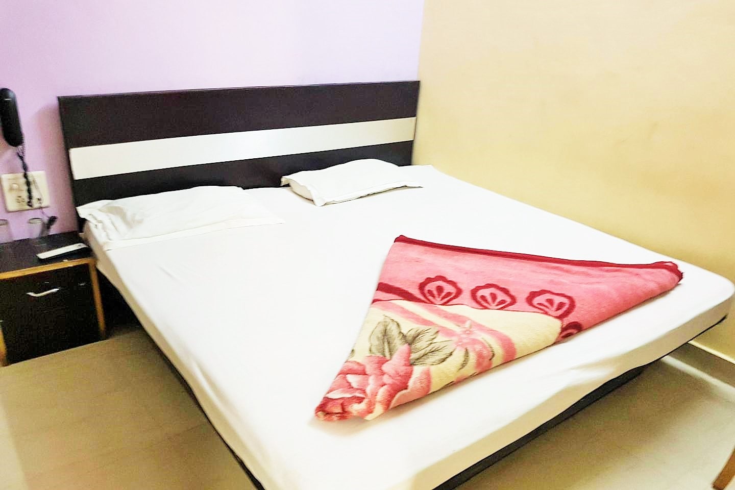 Hotel Sunstar Ambala - Tap to explore photos
