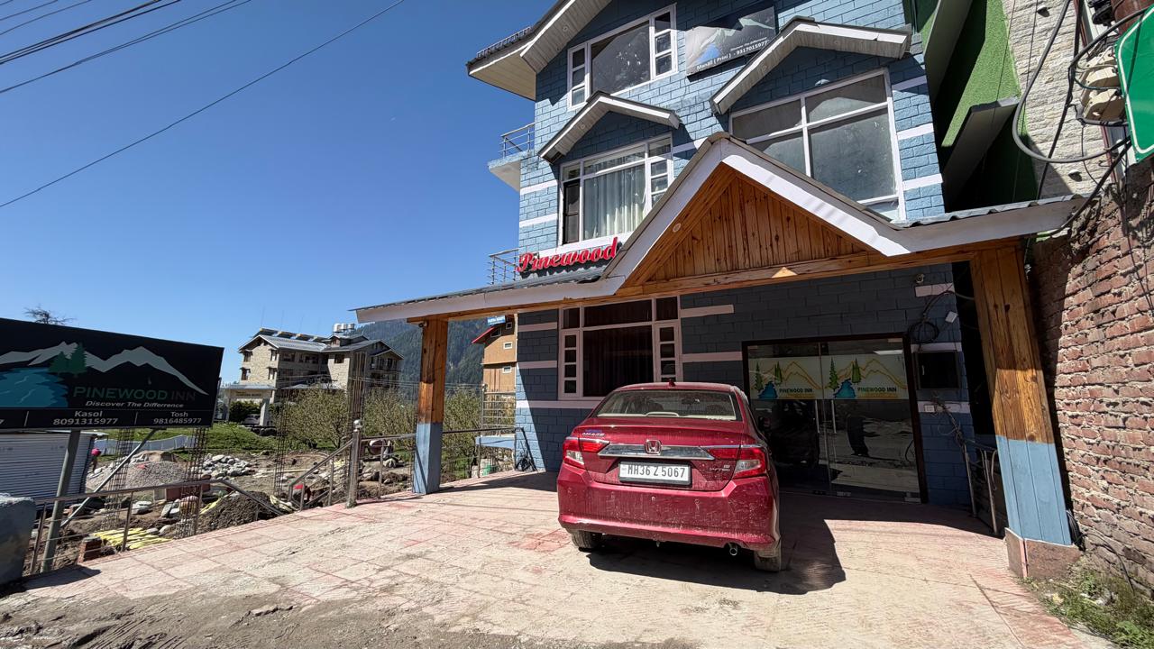 Hotel Pinewood Inn Manali - Tap to explore photos