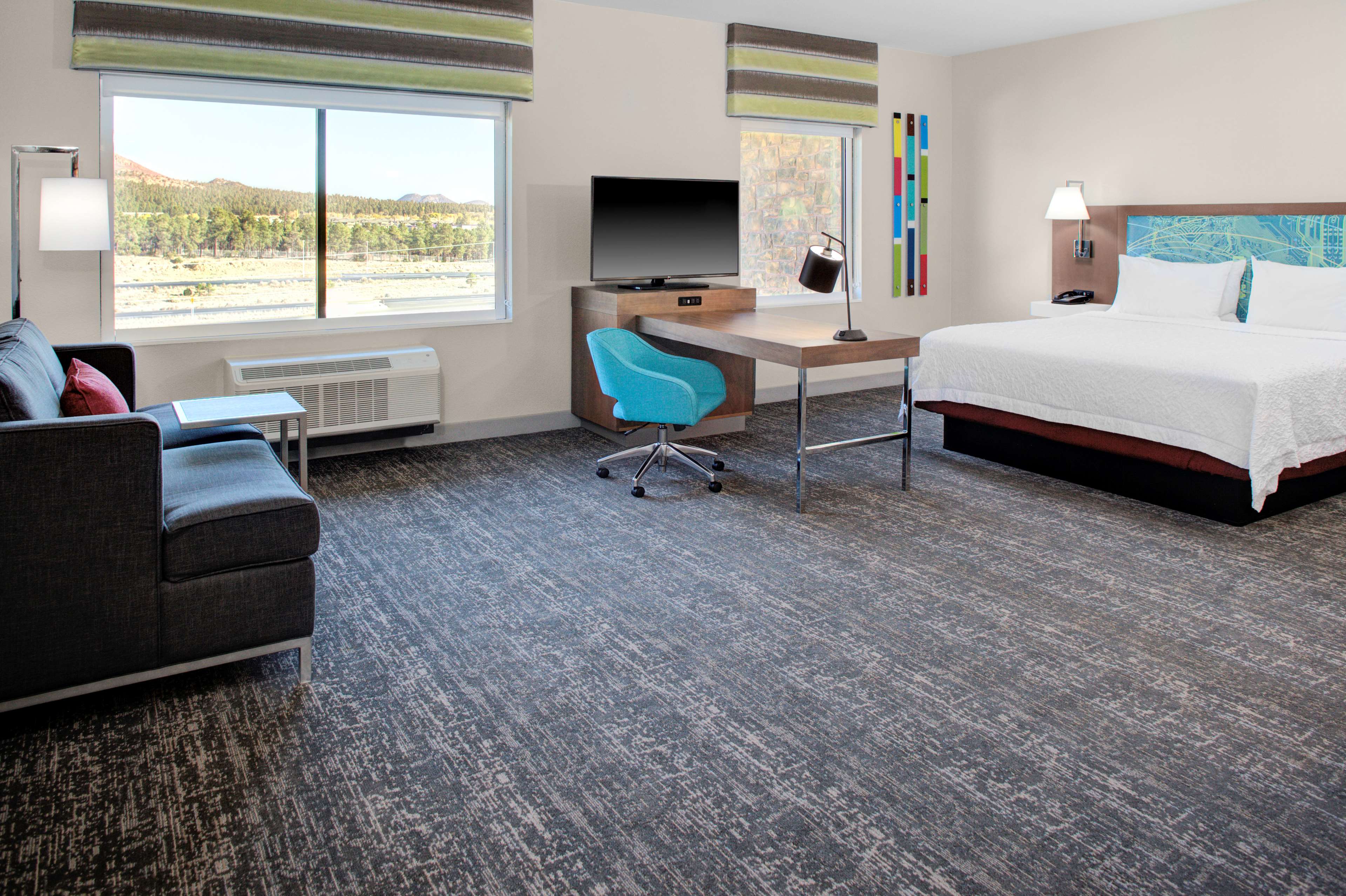 HAMPTON INN SUITES FLAGSTAFF EAST - Tap to explore photos