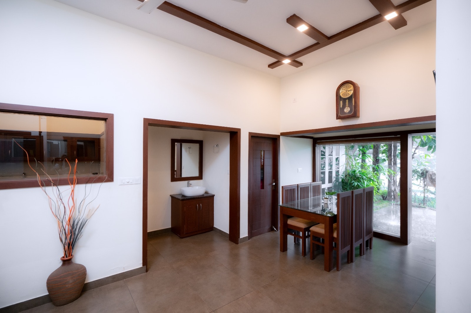 Thiraa Inn - Tap to explore photos