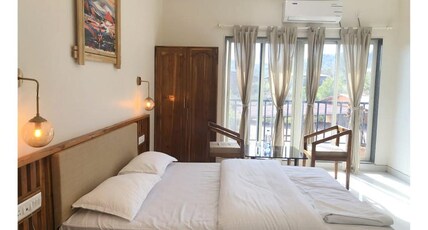 Volga Residency Room Type - Deluxe Room 4 bedded