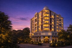 Phoenix Unmatched Comfort - Hotel Near Fateh Sagar Lake