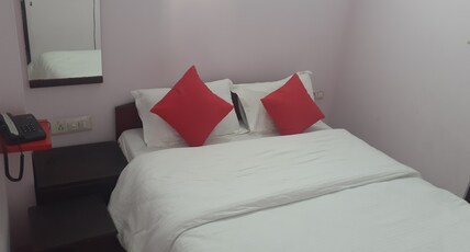 Hotel 7 Star Room Type - Deluxe Room Hotel 7 Star Room Type - Deluxe Room