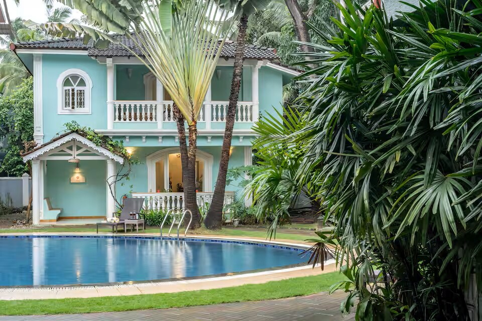 3BHK Bridgerton villa w/pool| 8mins from Calangute by Savera Stays - Tap to explore photos