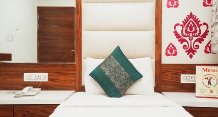 Hotel Kabir Palace Karol Bagh Room Type - Deluxe Twin Room