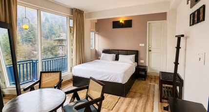 Curious Cat Cottage Room Type - Cozy room B