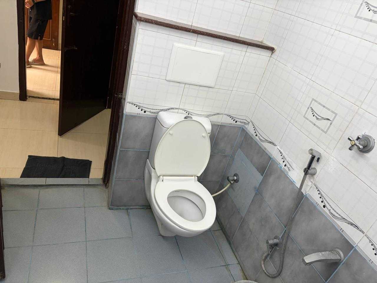 Hotel O Raaj Inn - Tap to explore photos