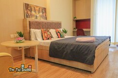 The Taj Studios-1st time Home Stay in Noida GM
