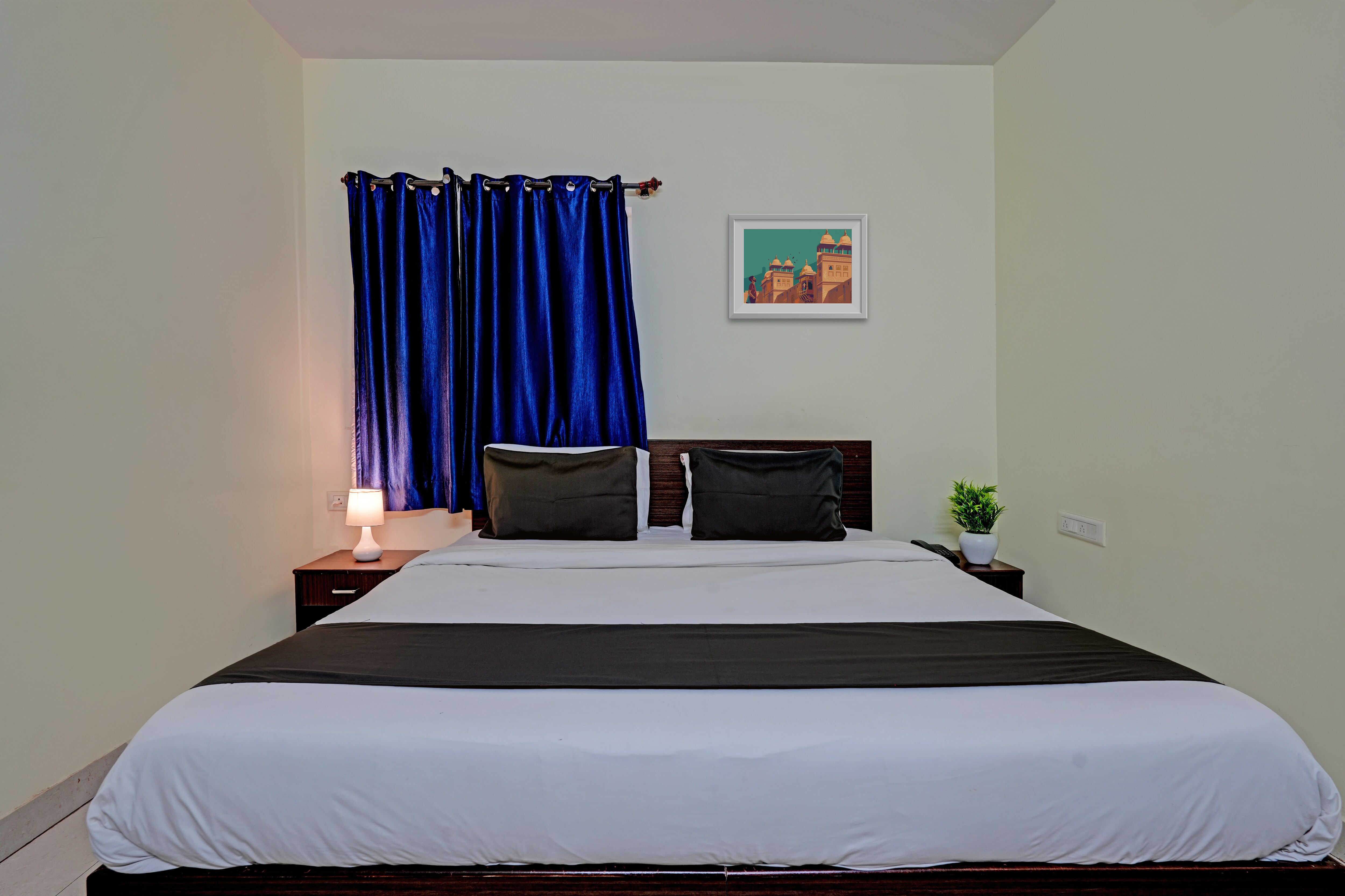 Hotel O New Shelton Suites - Tap to explore photos