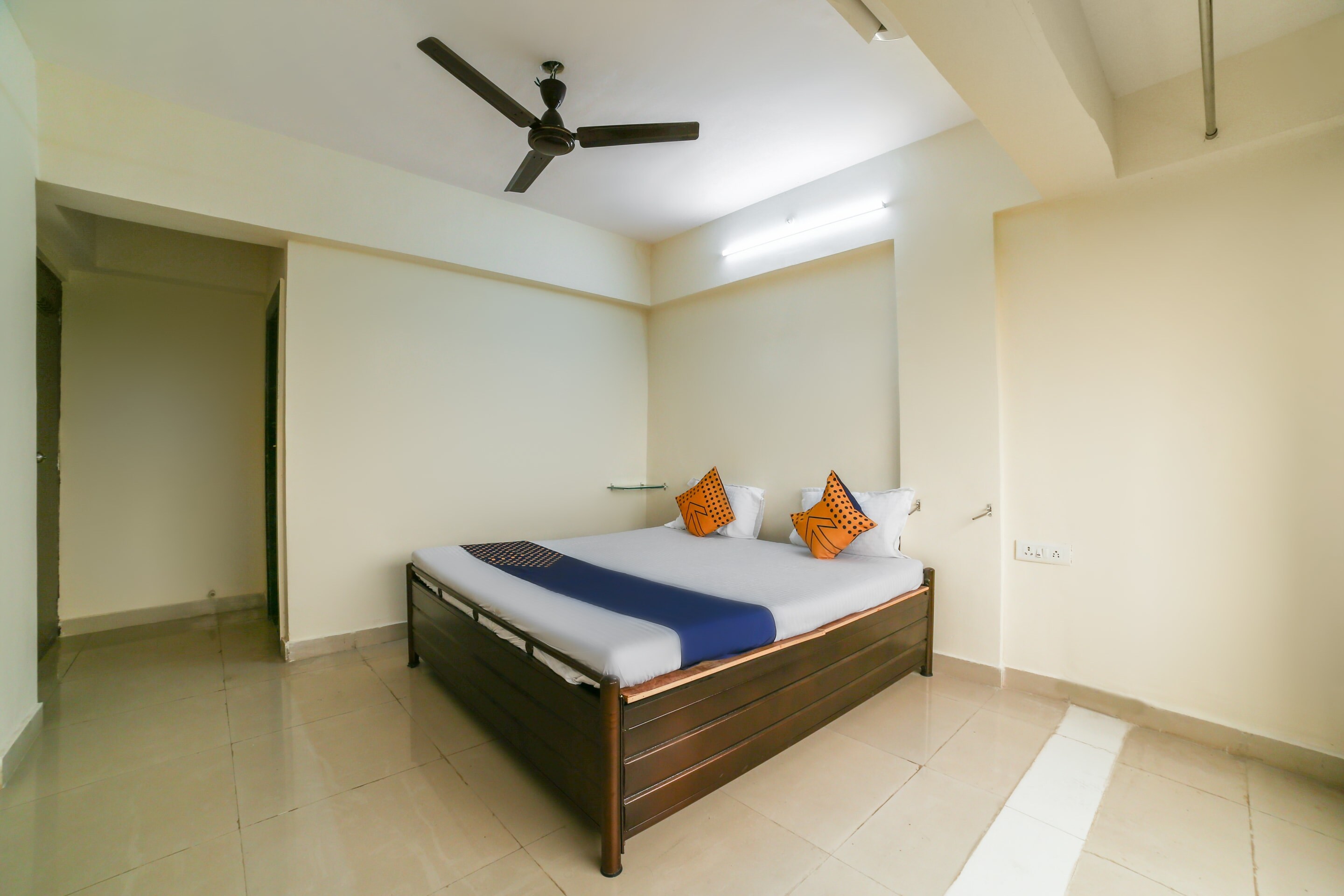 Hotel O Megha Villa - Tap to explore photos